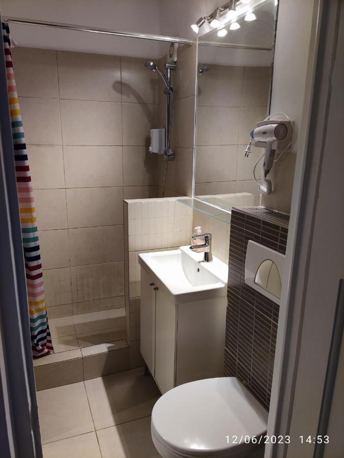 Fabian Central Apartment Boekarest Buitenkant foto